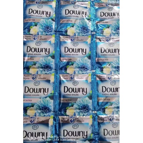 越南进口Downg当妮衣物柔顺剂20ml*10袋整条持续留香自然清香型