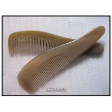 越南精品水牛角梳子 坚韧不易断 厚实有手感 按摩梳 越南精品水牛角梳子 坚韧不易断 厚实有手感 按摩梳